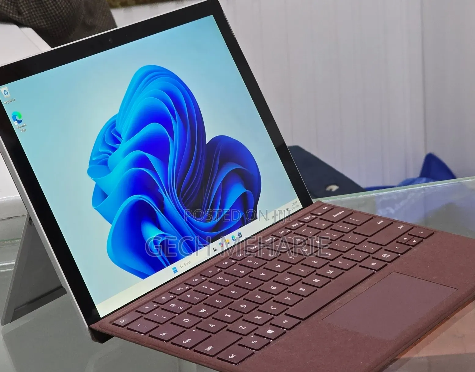 New Laptop Microsoft Surface Pro 6 8GB Intel Core i5 SSD 128GB