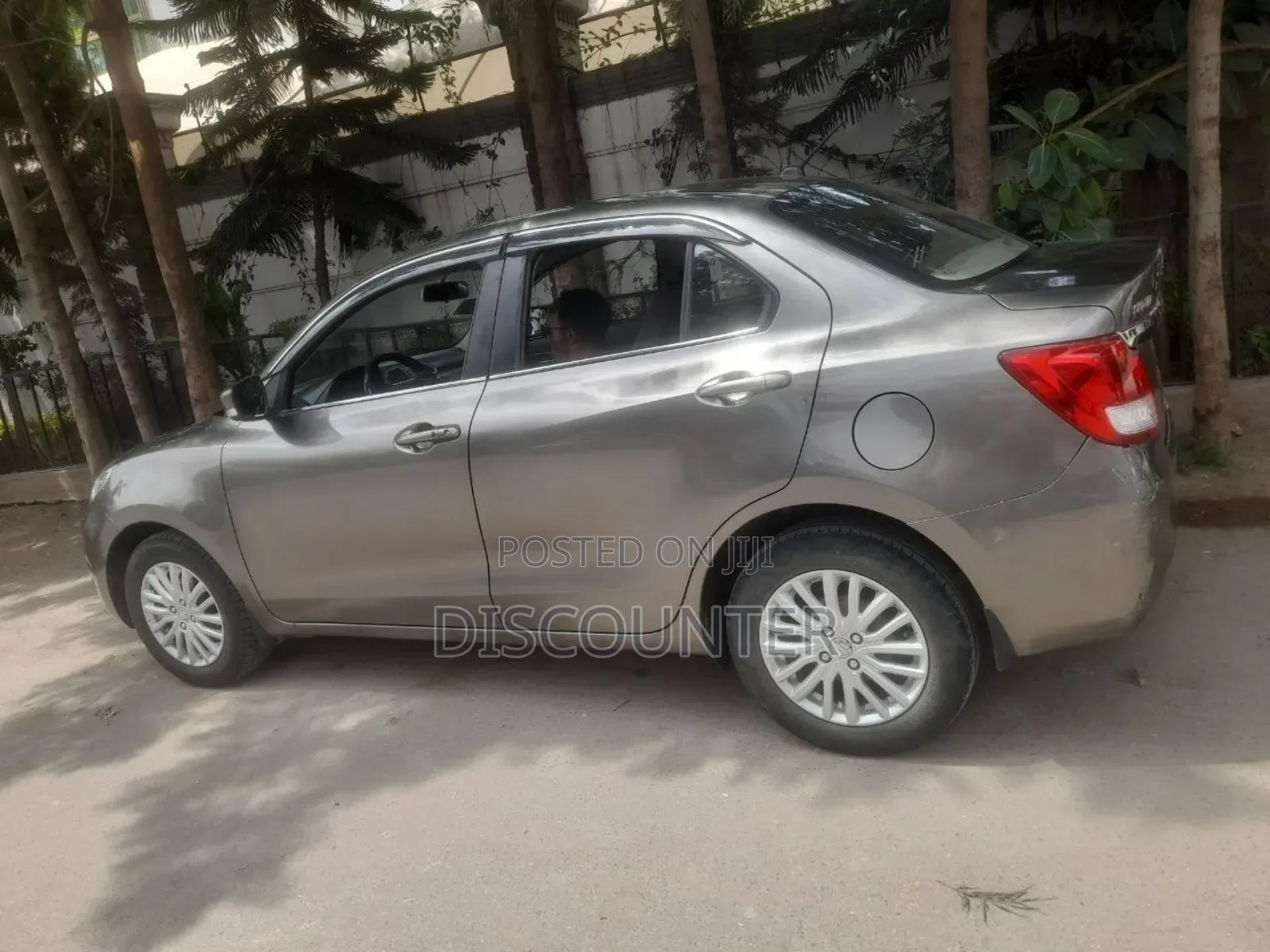 Suzuki Dzire 2022 Silver