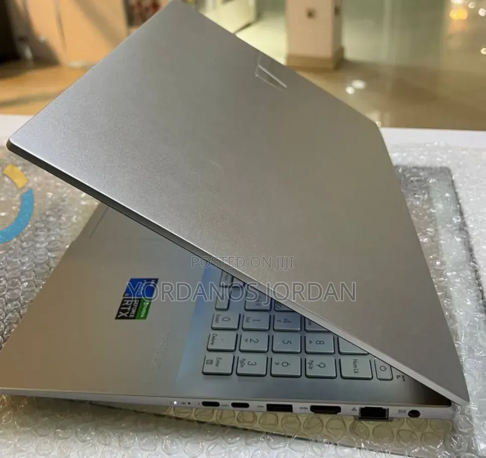 New Laptop Asus VivoBook 15 X505BA 16GB Intel Core i5 SSD 512GB