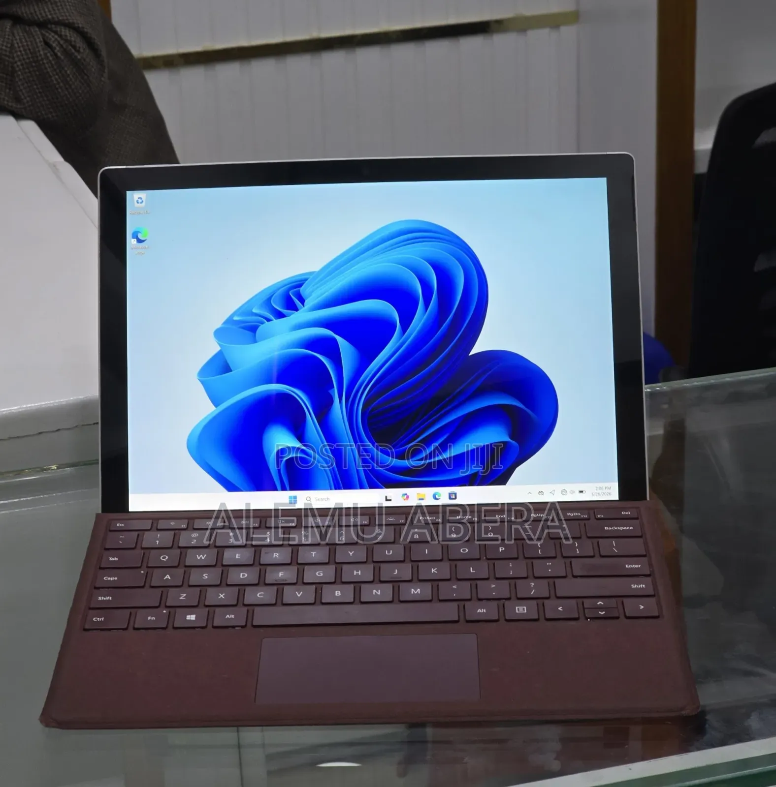 New Laptop Microsoft Surface Pro 6 8GB Intel Core i5 SSD 128GB