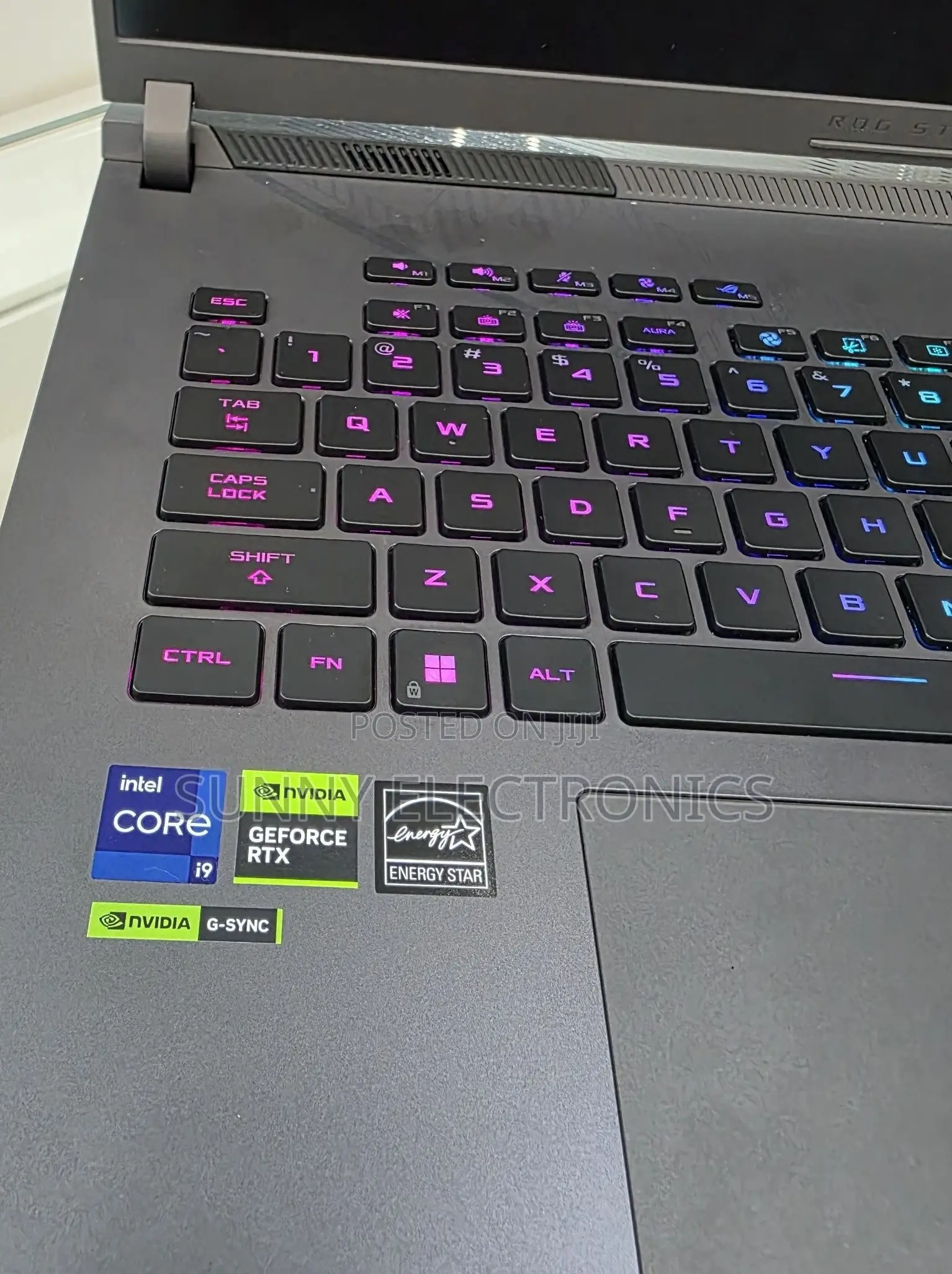 New Laptop Asus ROG Strix G17 8GB Intel Core i7 SSD 256GB
