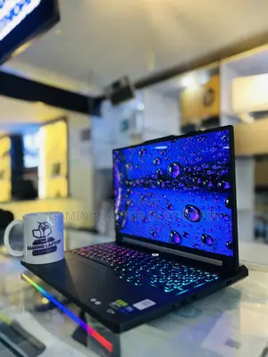 New Laptop Lenovo Legion Pro 7 64GB Intel Core Ultra 9 SSD 2T