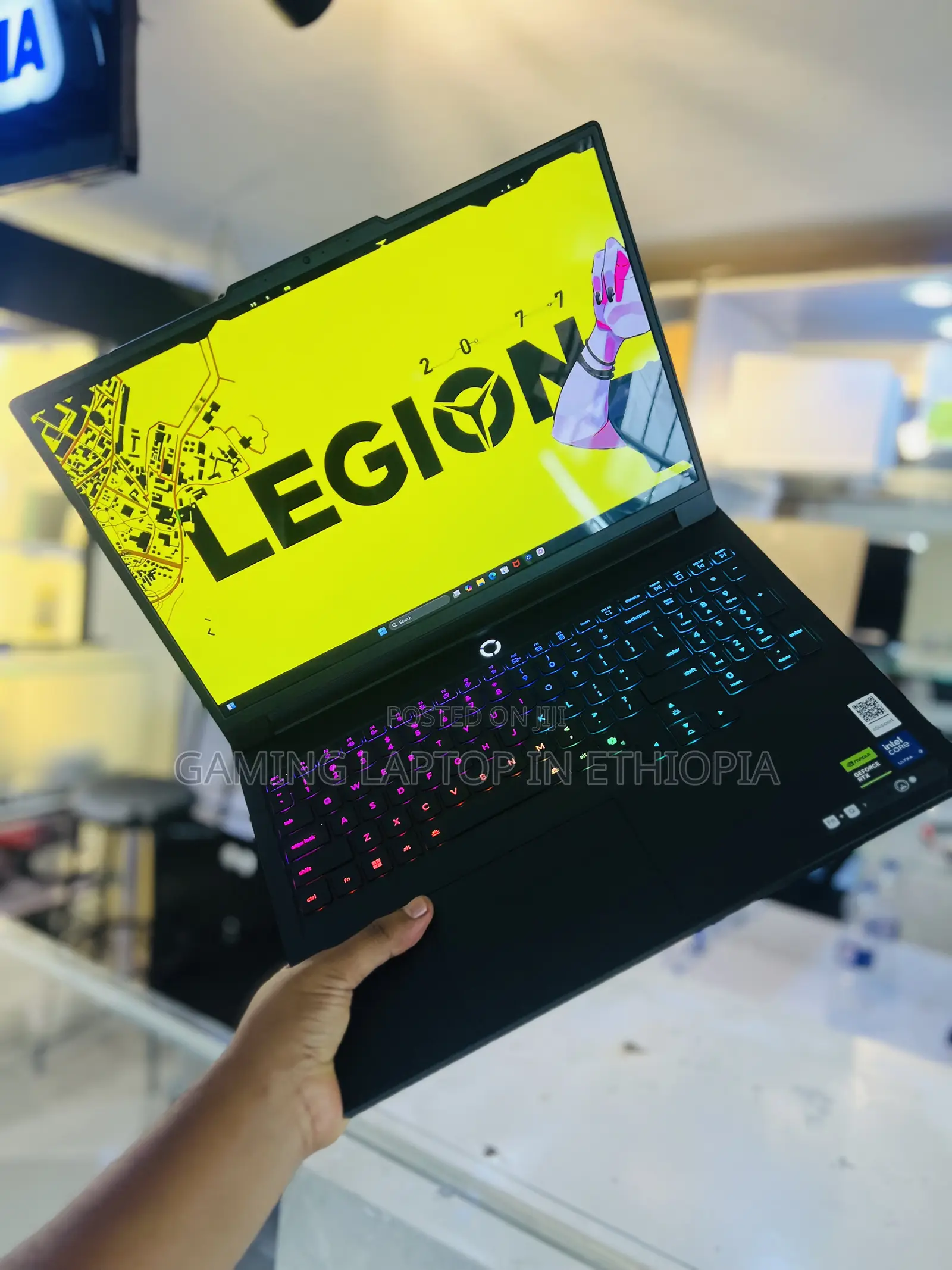 New Laptop Lenovo Legion Pro 7 64GB Intel Core Ultra 9 SSD 2T