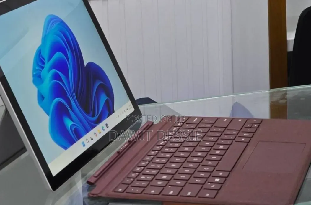 New Laptop Microsoft Surface Pro 6 8GB Intel Core i5 SSD 128GB