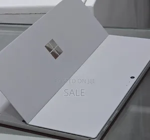 New Laptop Microsoft Surface Pro 7 8GB Intel Core i5 SSD 256GB