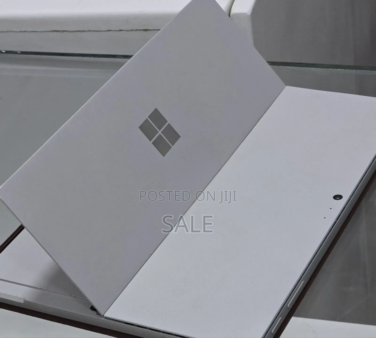 New Laptop Microsoft Surface Pro 7 8GB Intel Core i5 SSD 256GB