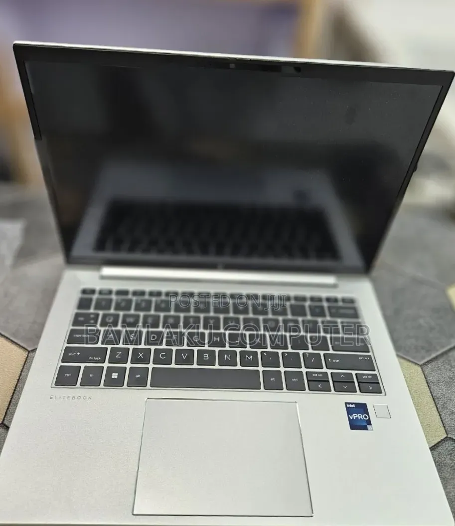 New Laptop HP EliteBook 840 G10 16GB Intel Core i5 SSD 512GB