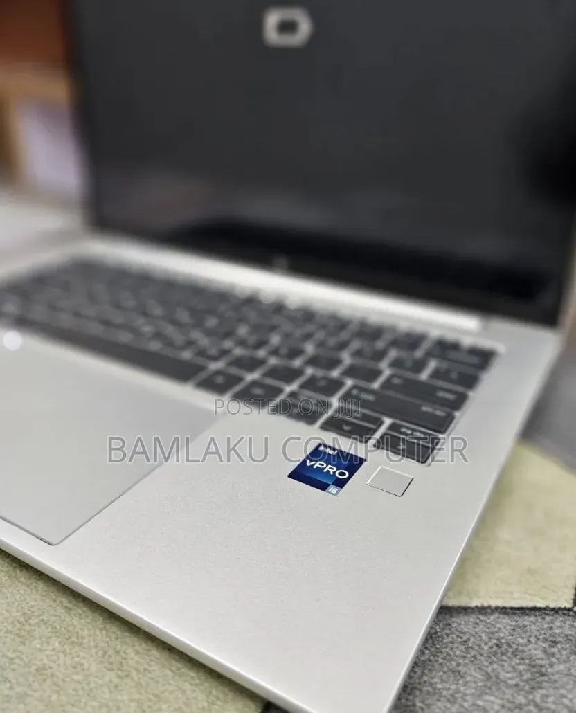 New Laptop HP EliteBook 840 G10 16GB Intel Core i5 SSD 512GB