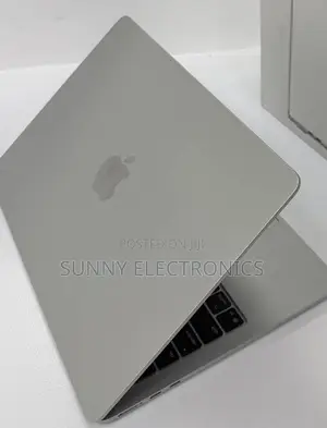 New Laptop Apple MacBook Air 2025 M4 13-inch 16GB Apple M4 SSD 256GB