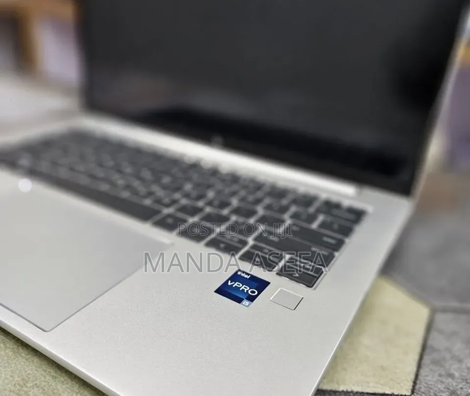 New Laptop HP EliteBook 840 G10 16GB Intel Core i5 SSD 512GB