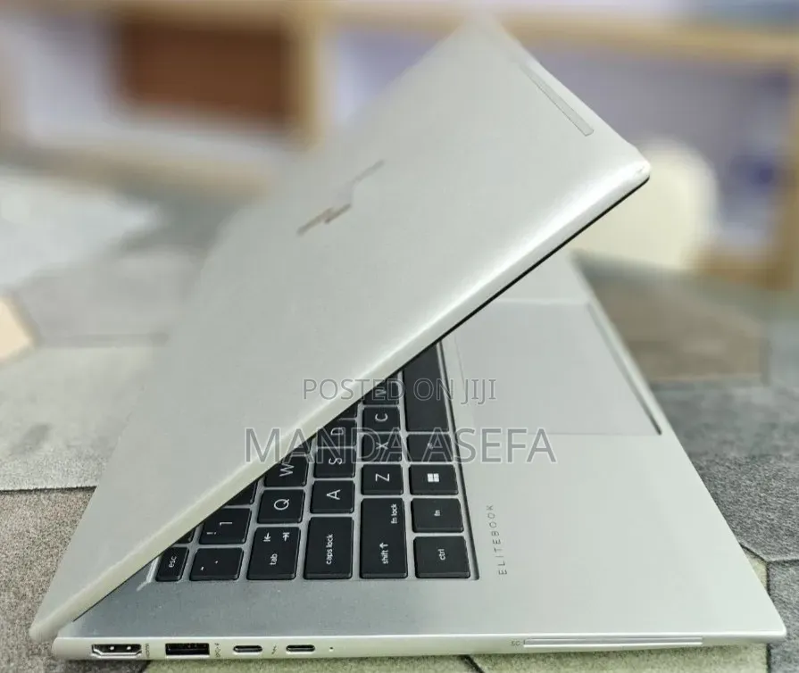 New Laptop HP EliteBook 840 G10 16GB Intel Core i5 SSD 512GB