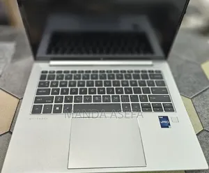 New Laptop HP EliteBook 840 G10 16GB Intel Core i5 SSD 512GB