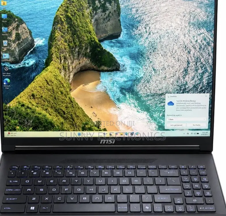 New Laptop MSI Stealth 16 AI Studio 32GB AMD Ryzen 9 SSD 1T