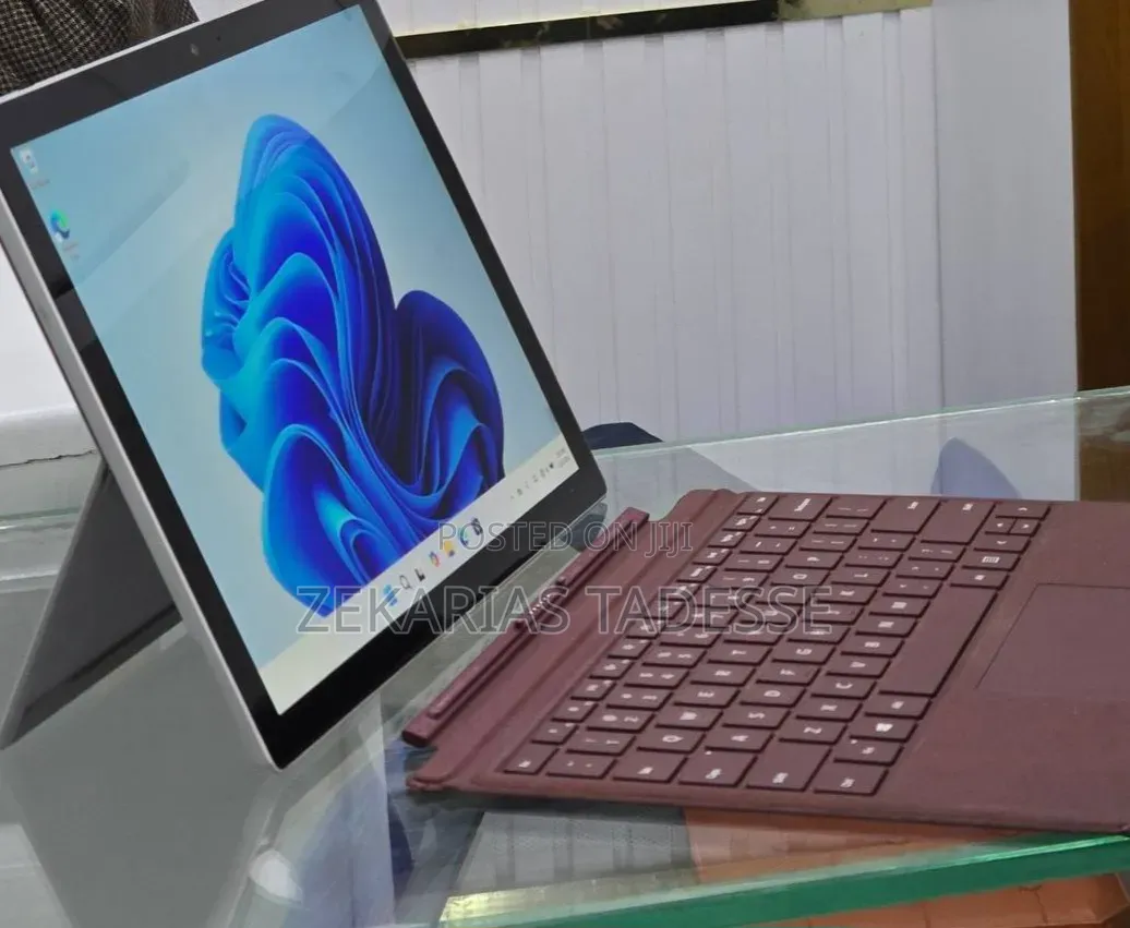 New Laptop Microsoft Surface Pro 6 8GB Intel Core i5 SSD 128GB