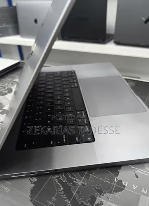 New Laptop Apple MacBook Pro M1 32GB Apple M1 Max SSD 1T