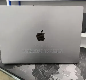 New Laptop Apple MacBook Pro M1 32GB Apple M1 Max SSD 1T
