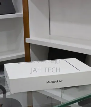 New Laptop Apple MacBook Air 2026 M5 13-inch 16GB Apple M5 SSD 512GB