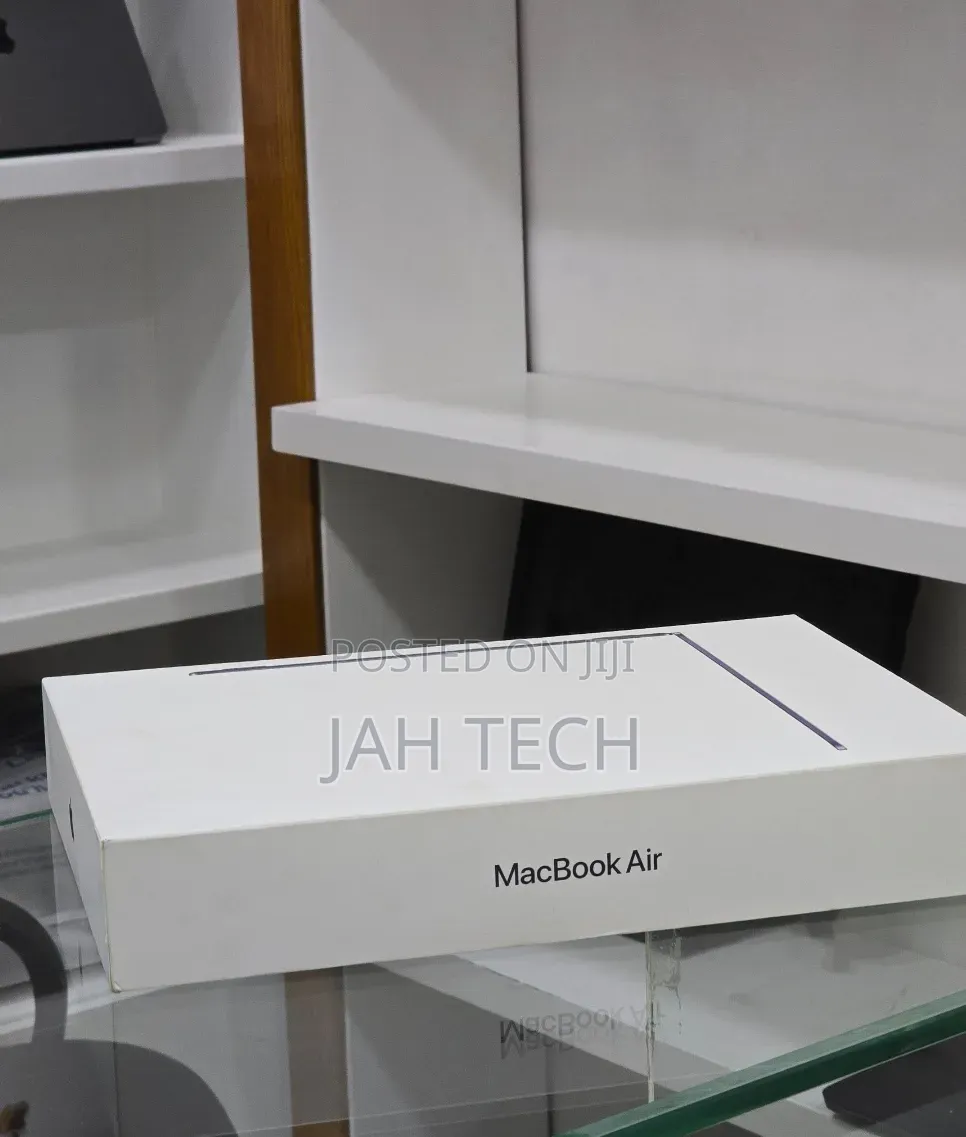 New Laptop Apple MacBook Air 2026 M5 13-inch 16GB Apple M5 SSD 512GB