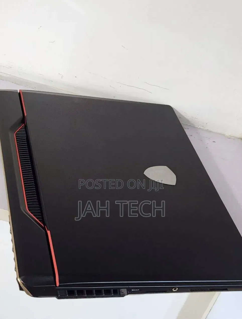 New Laptop MSI Raider GE68HX 13VI-202US 32GB Intel Core i9 SSD 1T