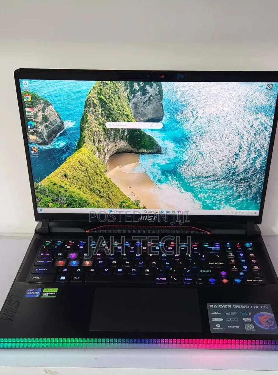 New Laptop MSI Raider GE68HX 13VI-202US 32GB Intel Core i9 SSD 1T