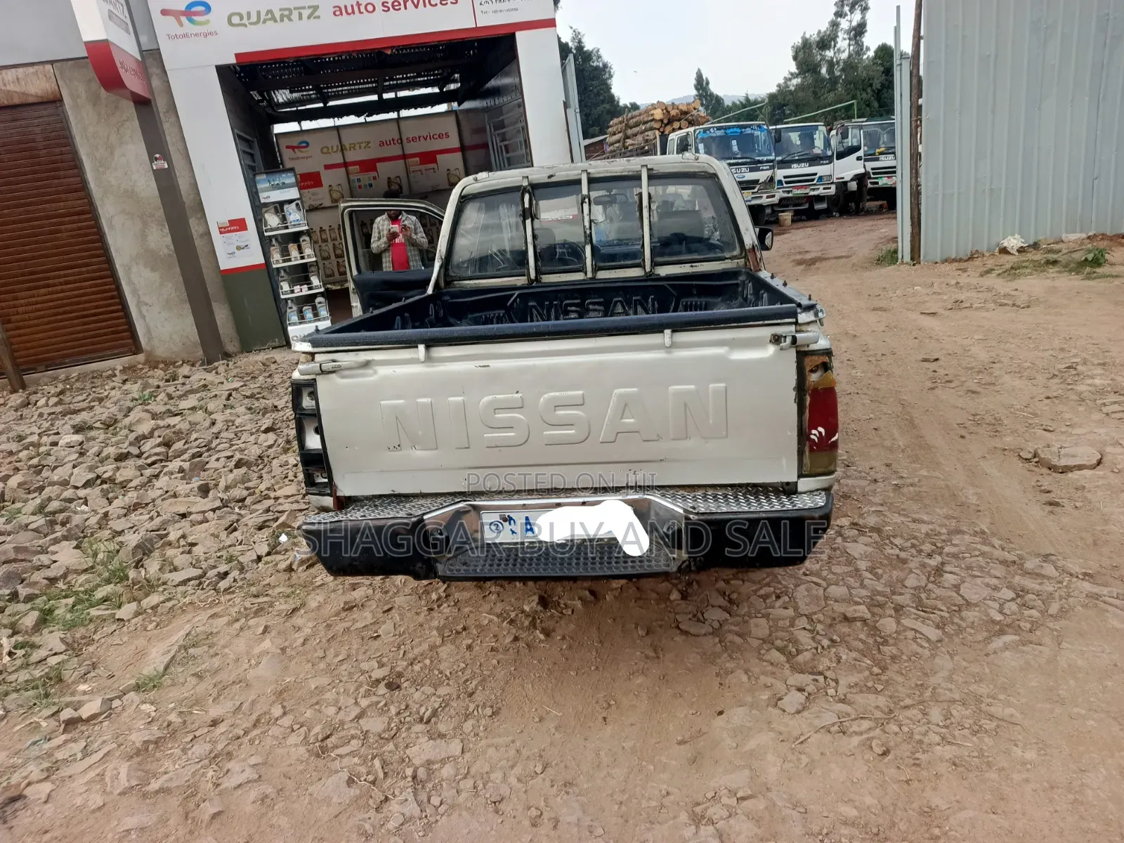 Nissan DoubleCab 1990 Silver