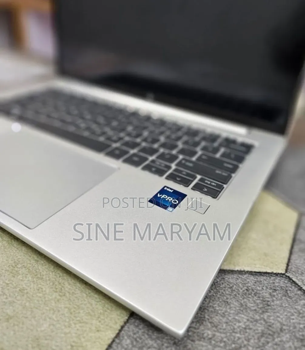 New Laptop HP EliteBook 840 G10 16GB Intel Core i5 SSD 512GB