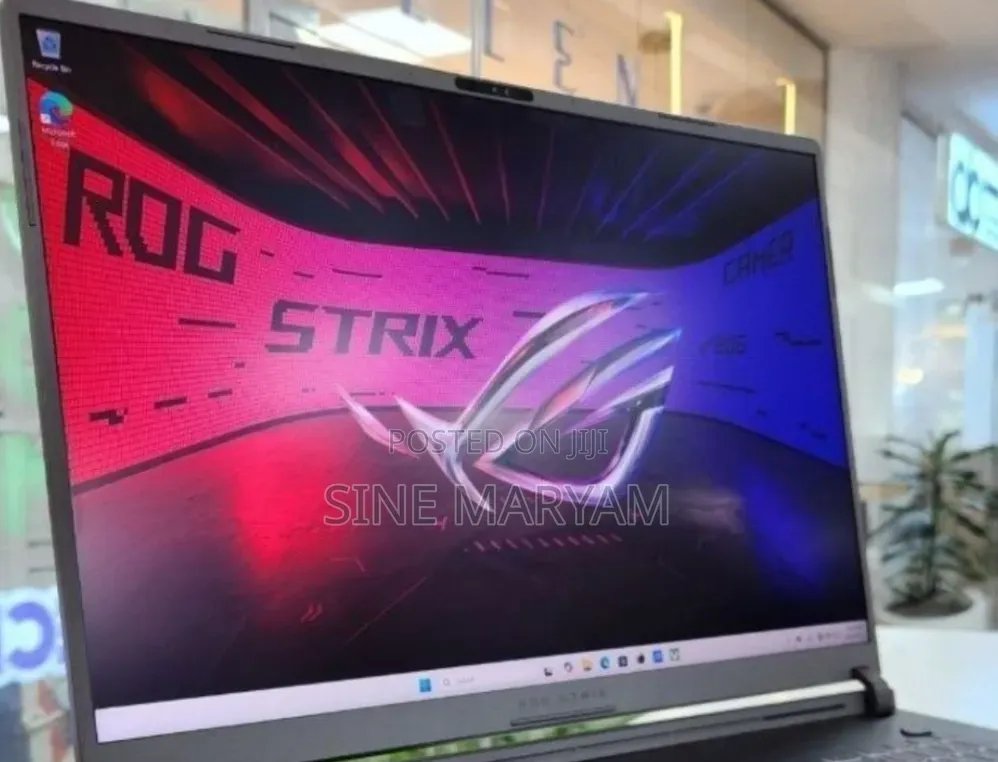 New Laptop Asus ROG Strix G17 32GB Intel Core Ultra 9 SSD 4T