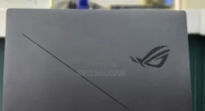 New Laptop Asus ROG Strix G17 32GB Intel Core Ultra 9 SSD 4T