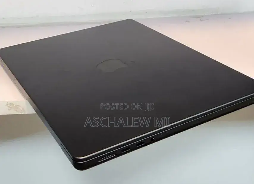 New Laptop Apple MacBook Pro 2025 M5 14-inch 16GB Apple M5 Pro SSD 1T