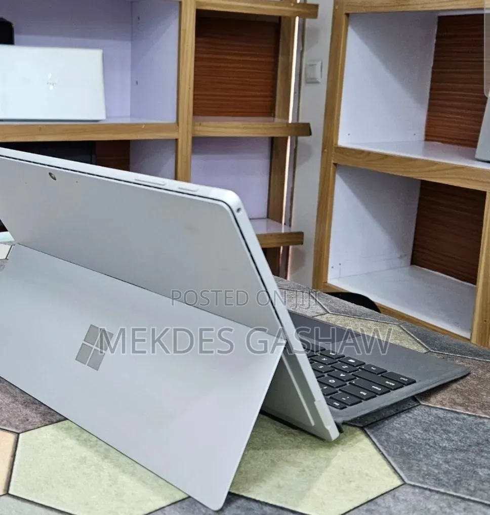New Laptop Microsoft Surface Pro 7 16GB Intel Core i7 SSD 512GB
