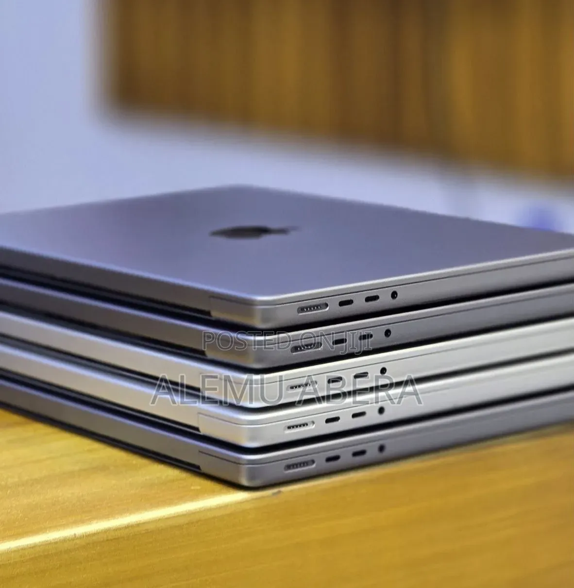 New Laptop Apple MacBook Pro M1 16GB Apple M1 Pro SSD 512GB