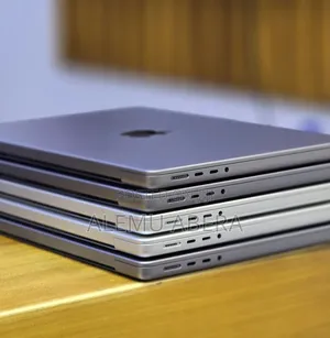 New Laptop Apple MacBook Pro M1 16GB Apple M1 Pro SSD 512GB
