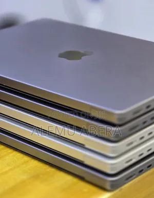 New Laptop Apple MacBook Pro M1 16GB Apple M1 Pro SSD 512GB