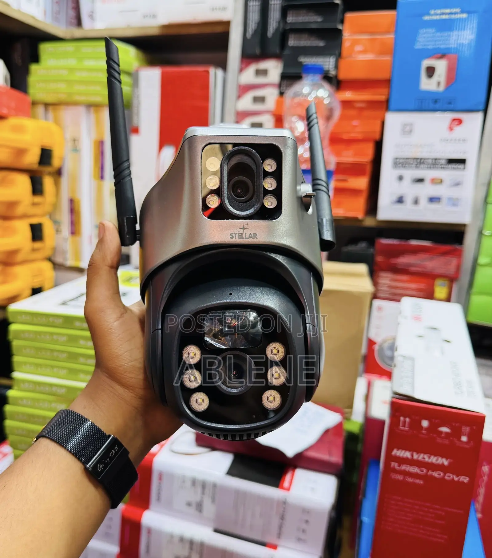 Stellar C600 Camera (Solar + Battery Camera)
