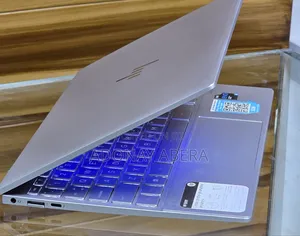 New Laptop HP Envy 4 8GB Intel Core i5 SSD 256GB