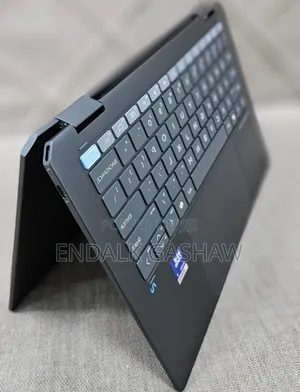 New Laptop HP OmniBook X Flip 14" 16GB Intel Core Ultra 7 SSD 1T