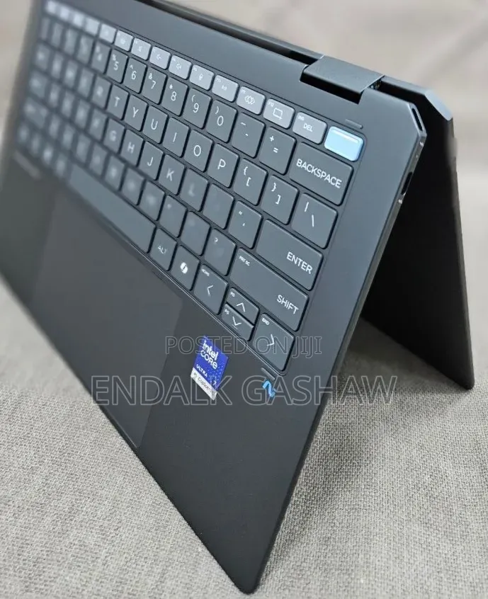 New Laptop HP OmniBook X Flip 14" 16GB Intel Core Ultra 7 SSD 1T