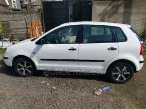 Volkswagen Polo 2002 White