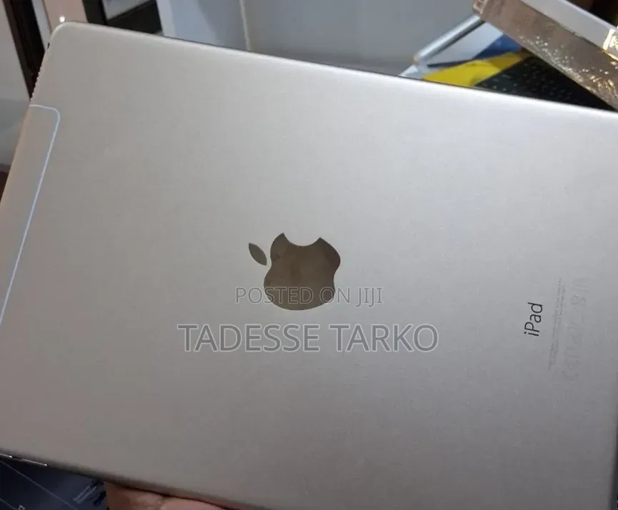 New Apple iPad Pro 9.7 (2016) 128 GB Silver