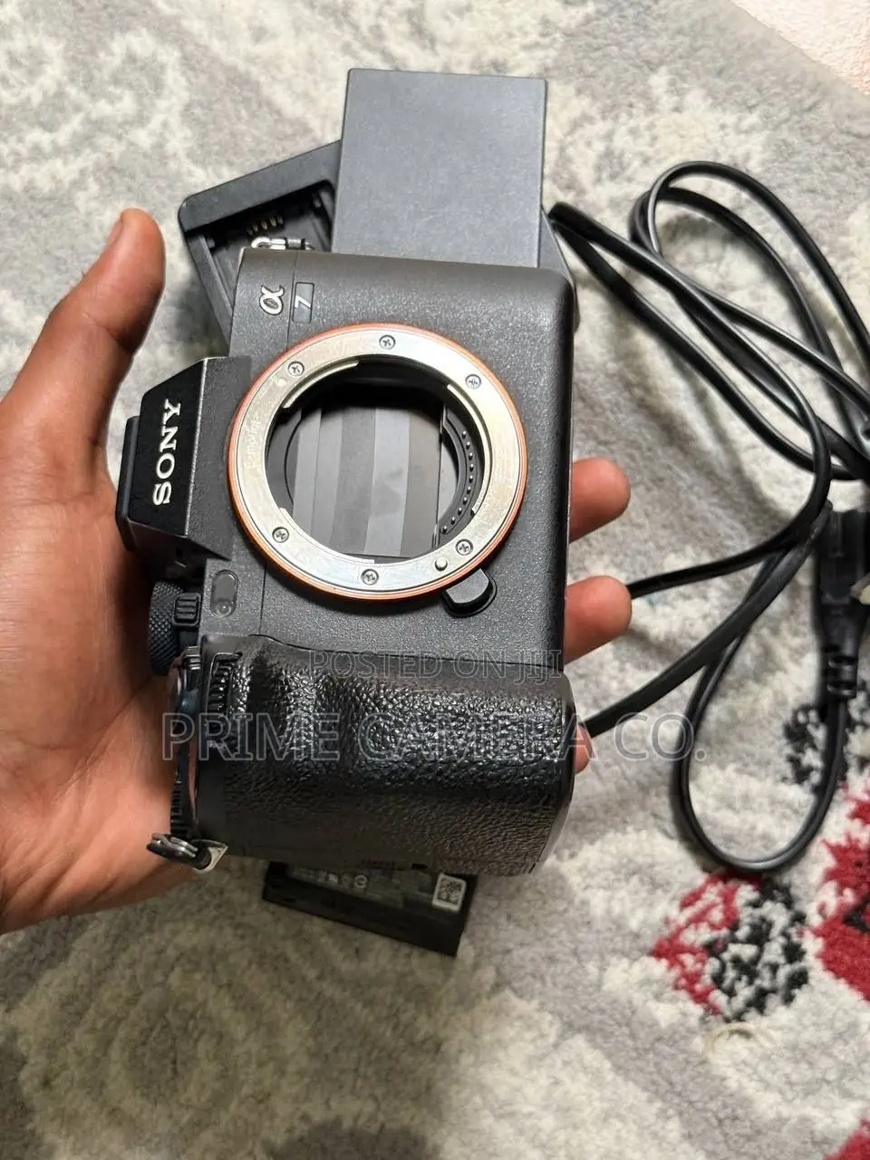 Sony A7 Iv Mirrorless Camera (Slightly Used)