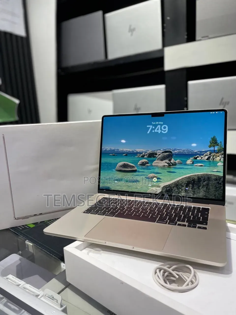 New Laptop Apple MacBook Air 2025 M4 15-inch 16GB Apple M4 SSD 256GB