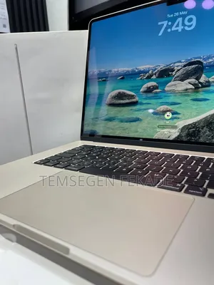 New Laptop Apple MacBook Air 2025 M4 15-inch 16GB Apple M4 SSD 256GB