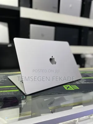 New Laptop Apple MacBook Air 2025 M4 15-inch 24GB Apple M4 SSD 512GB