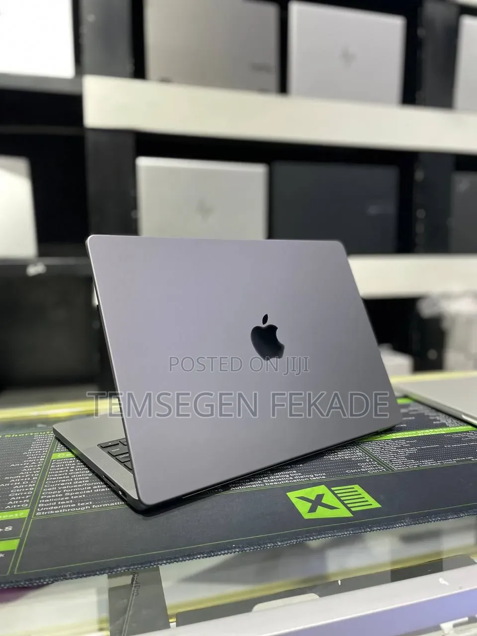 New Laptop Apple MacBook Pro 2023 M3 14-inch 8GB Apple M3 Pro SSD 512GB