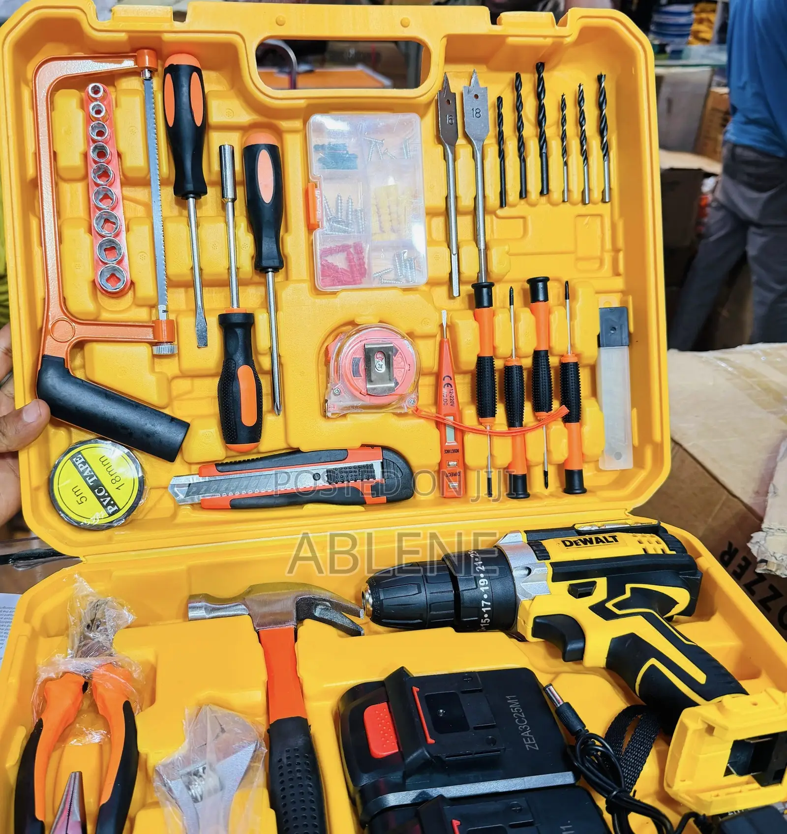 Dewalt 21v Charger Drill Full Set