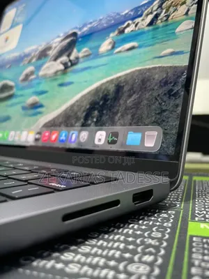 New Laptop Apple MacBook Pro 2023 M3 14-inch 8GB Apple M3 SSD 512GB