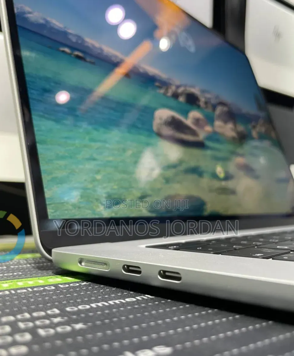 New Laptop Apple MacBook Air 2025 M4 15-inch 24GB Apple M4 SSD 512GB