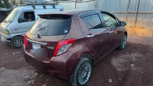 Toyota Yaris L Hatchback 5dr 2012 Burgundy