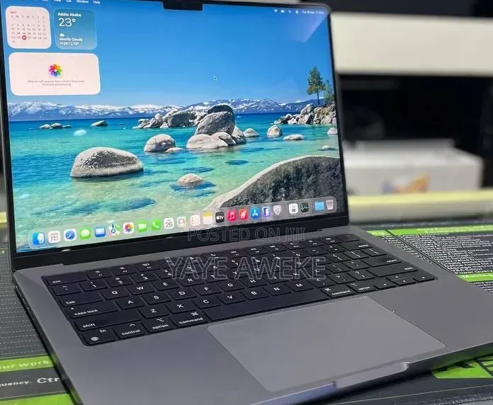 New Laptop Apple MacBook Pro 2023 M3 14-inch 8GB Apple M3 SSD 512GB