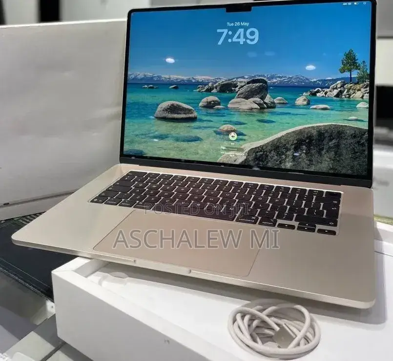 New Laptop Apple MacBook Air 2025 M4 15-inch 16GB Apple M4 SSD 256GB
